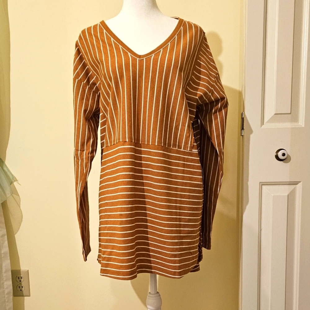 NWT top